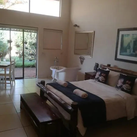 Tzaneen White House Lodge Exterior photo