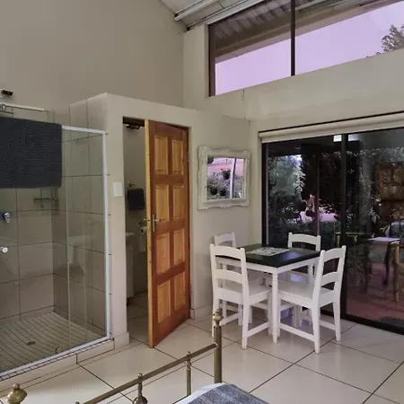 Tzaneen White House Lodge Exterior photo