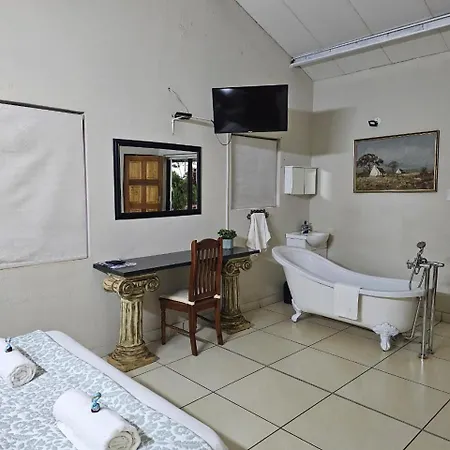 Tzaneen White House Lodge Exterior photo